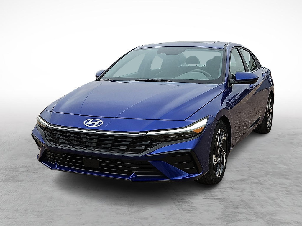 Used 2025 Hyundai Elantra SEL FWD image 4