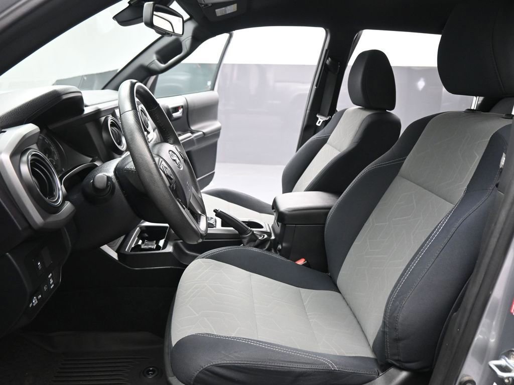 Used 2021 Toyota Tacoma TRD Sport w/ Technology Package image 37