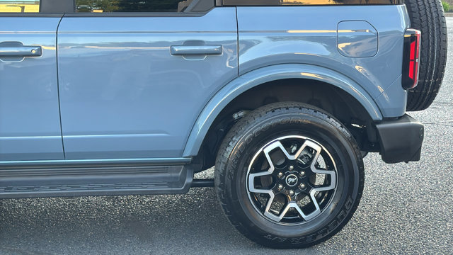 Certified 2025 Ford Bronco Outer Banks AWD/4WD image 12