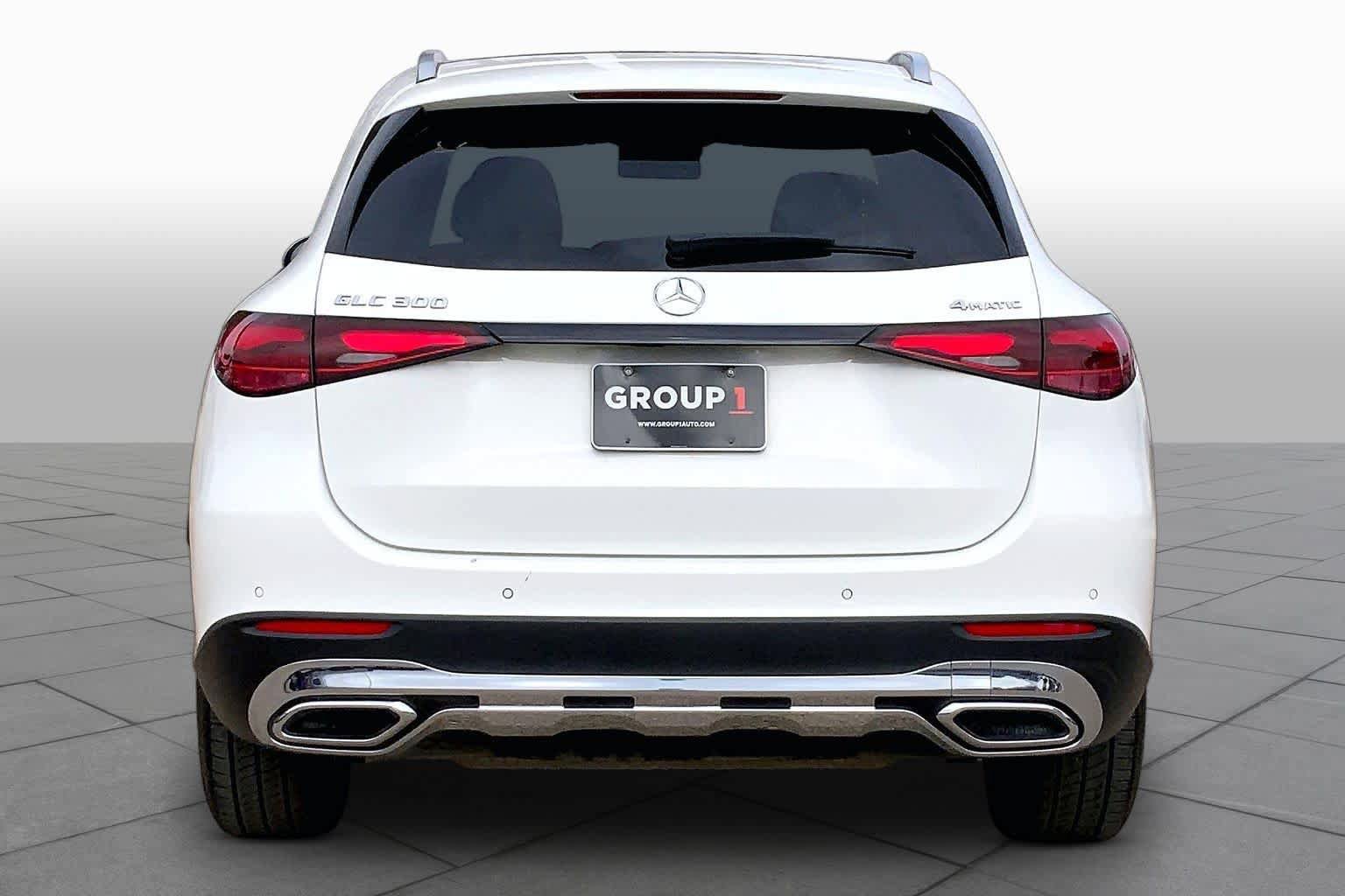 Used 2025 Mercedes-Benz GLC 300 4MATIC image 5