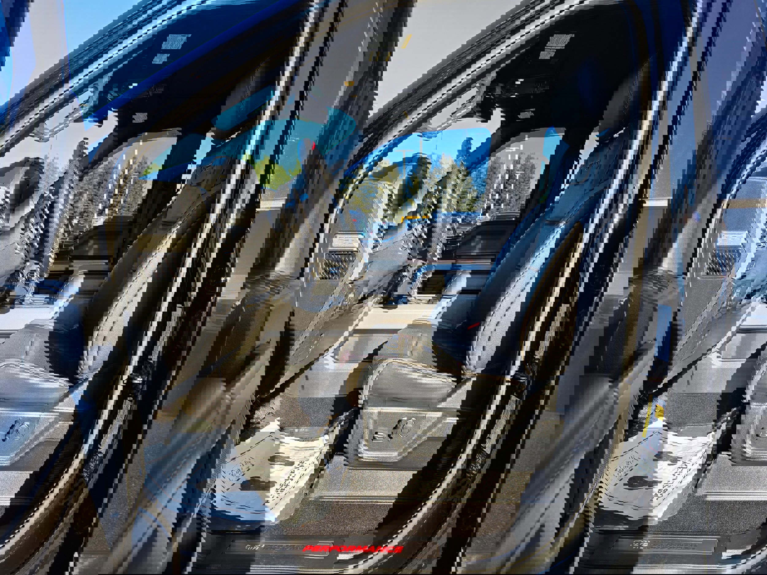 Certified 2018 Ford F150 Raptor w/ Equipment Group 802A Luxury image 21