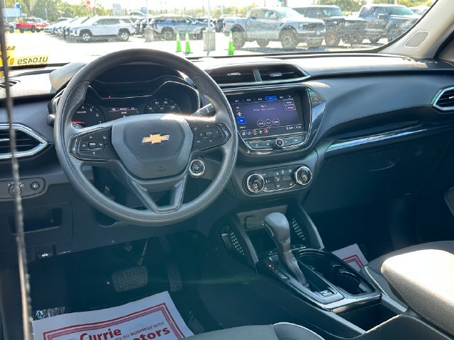Used 2023 Chevrolet TrailBlazer LT w/ Convenience Package AWD/4WD image 10