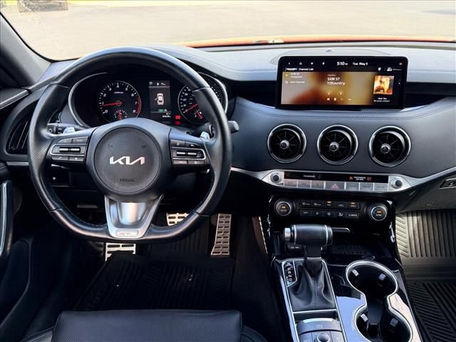 Used 2023 Kia Stinger GT-Line w/ Sun & Sound Package RWD image 12
