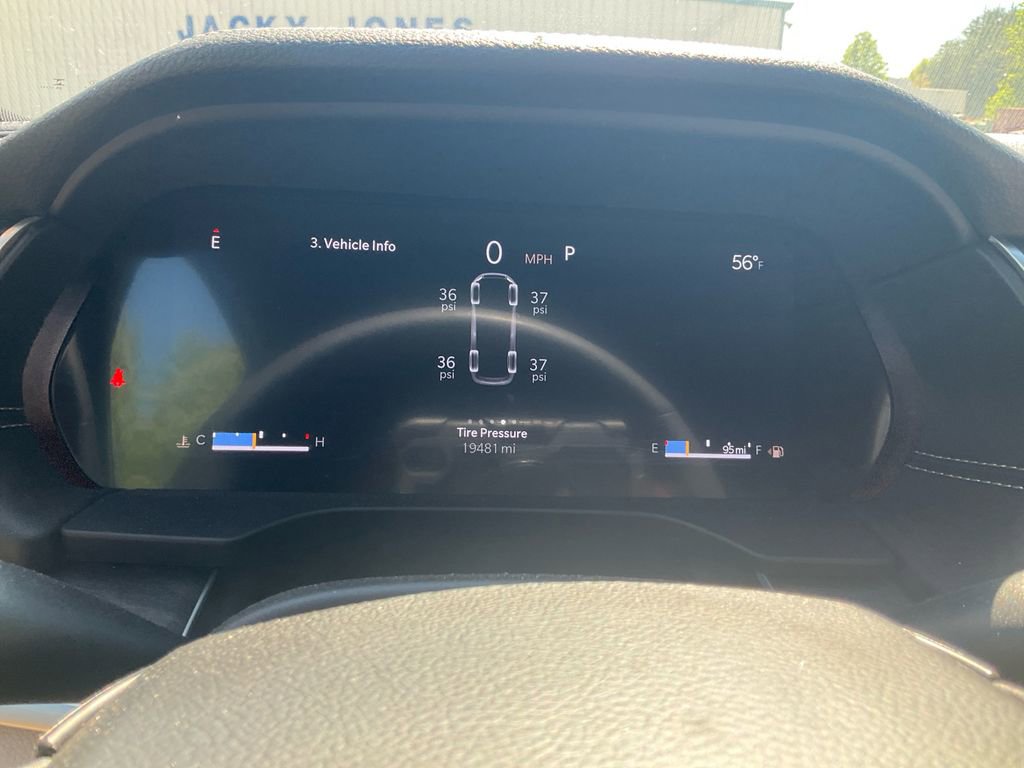 Used 2025 Jeep Grand Cherokee L Limited w/ Luxury Tech Group II image 22