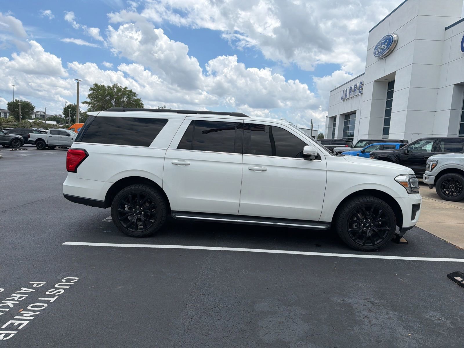 Certified 2022 Ford Expedition Max XLT RWD image 4