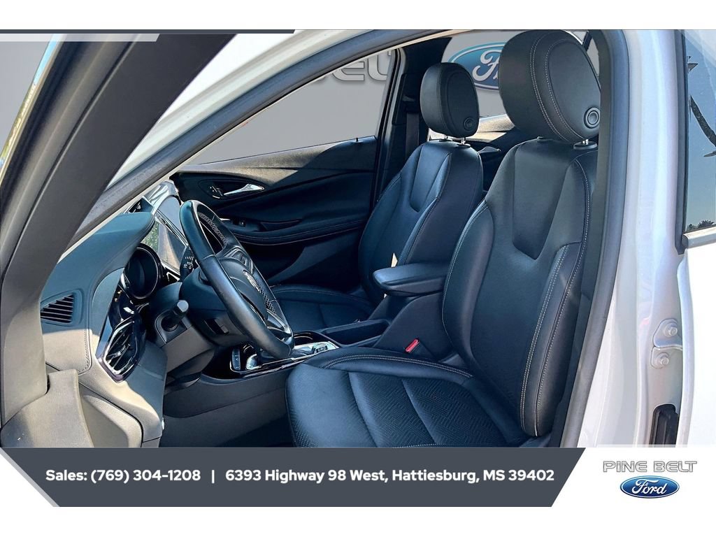 Used 2023 Buick Encore GX Essence w/ Experience Buick Package FWD image 18
