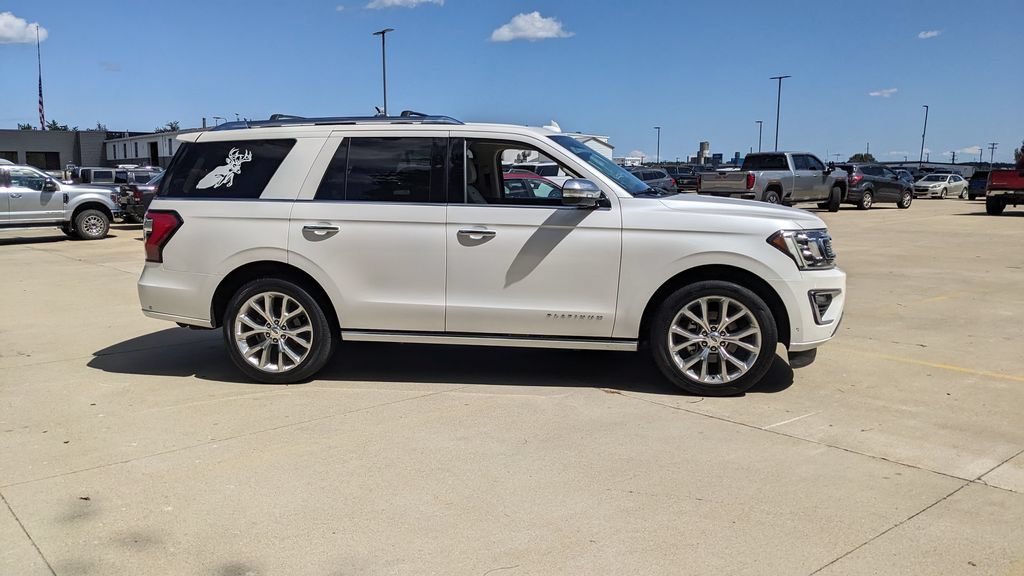 Certified 2019 Ford Expedition Platinum RWD image 2