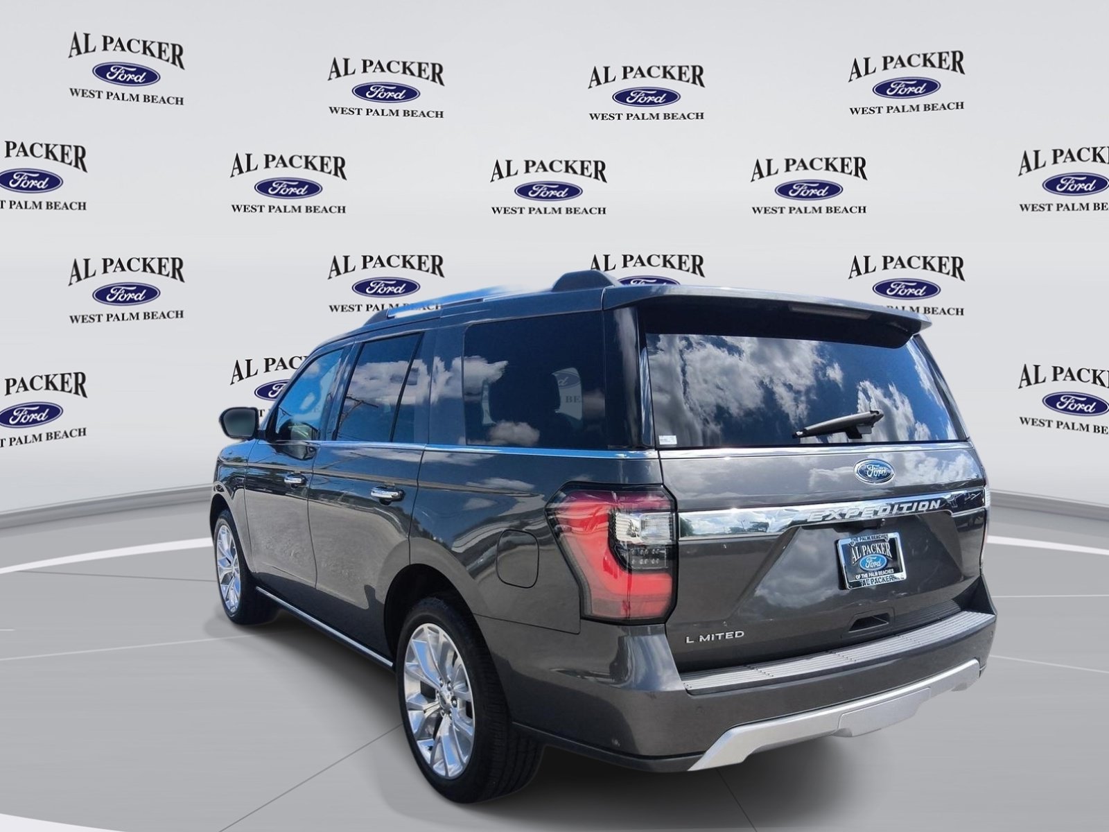 Certified 2018 Ford Expedition Limited w/ Equipment Group 302A RWD image 3