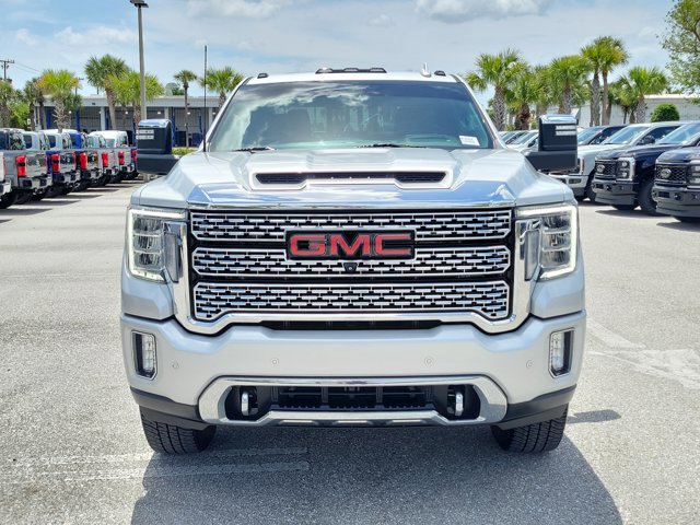 Used 2022 GMC Sierra 3500 Denali w/ Denali Ultimate Package AWD/4WD image 8