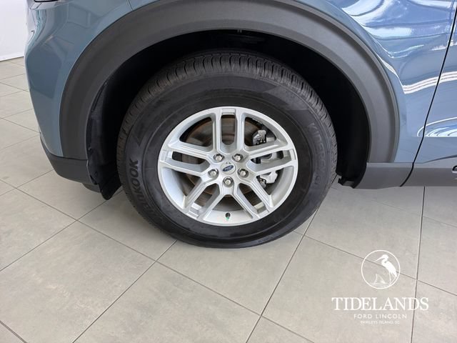 Certified 2026 Ford Explorer Active RWD image 32
