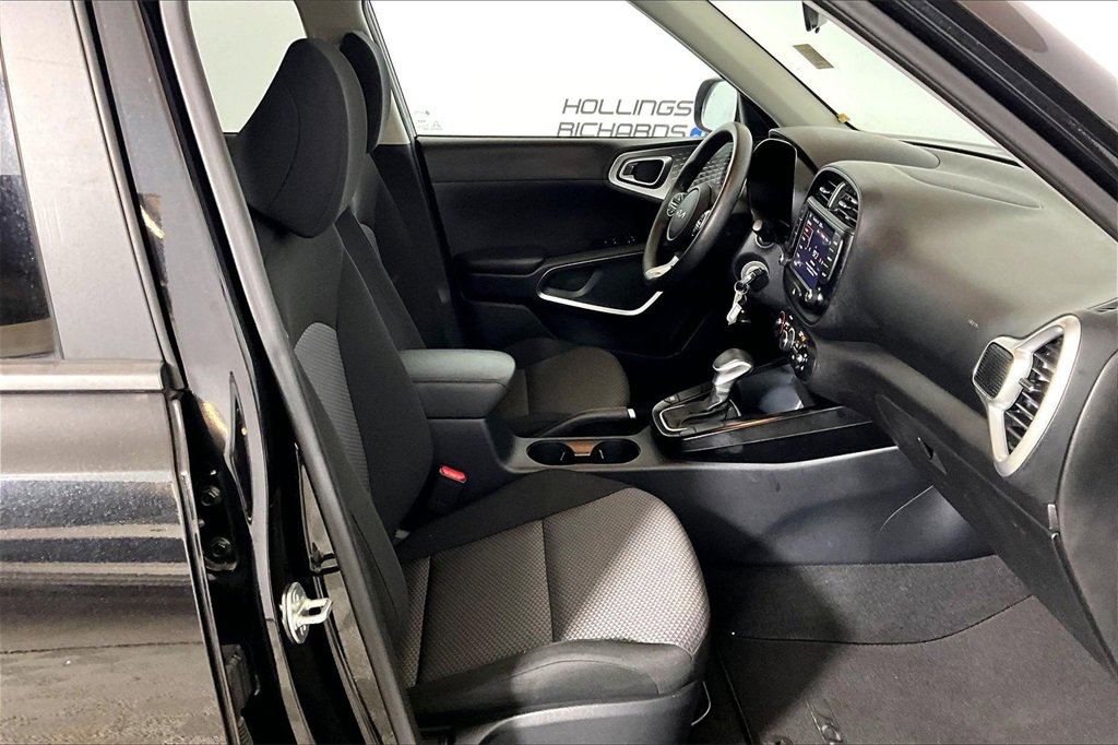 Used 2024 Kia Soul LX w/ Option Group 015 image 6