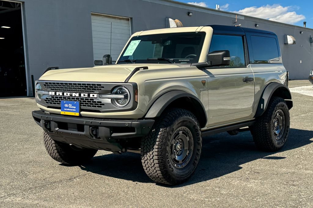 Certified 2025 Ford Bronco Badlands w/ Sasquatch Package AWD/4WD image 7