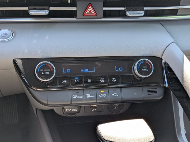 Used 2025 Hyundai Elantra Hybrid FWD image 24