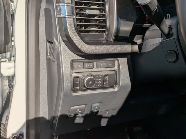 Certified 2023 Ford F250 Platinum image 16