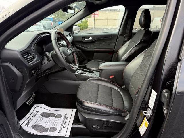 Certified 2023 Ford Escape ST-Line image 14