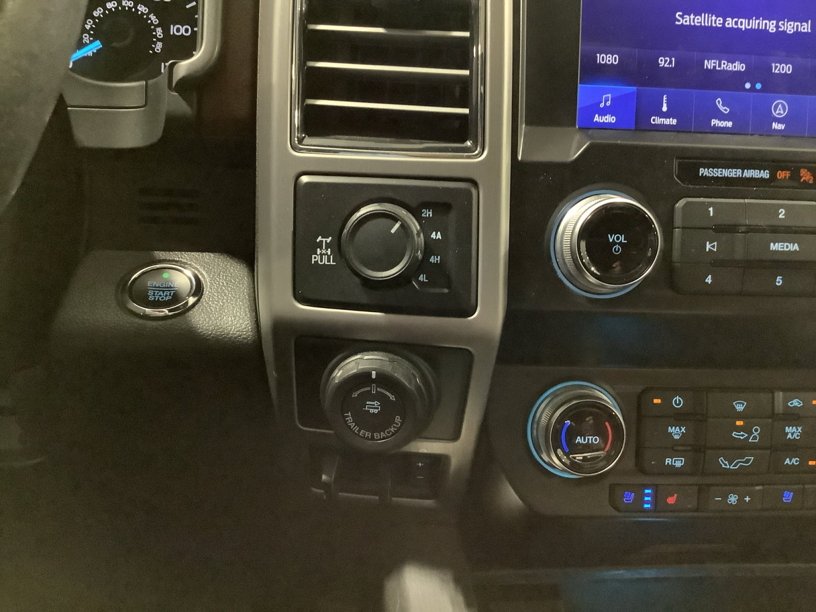 Certified 2020 Ford F150 Platinum w/ Equipment Group 701A Luxury AWD/4WD image 17