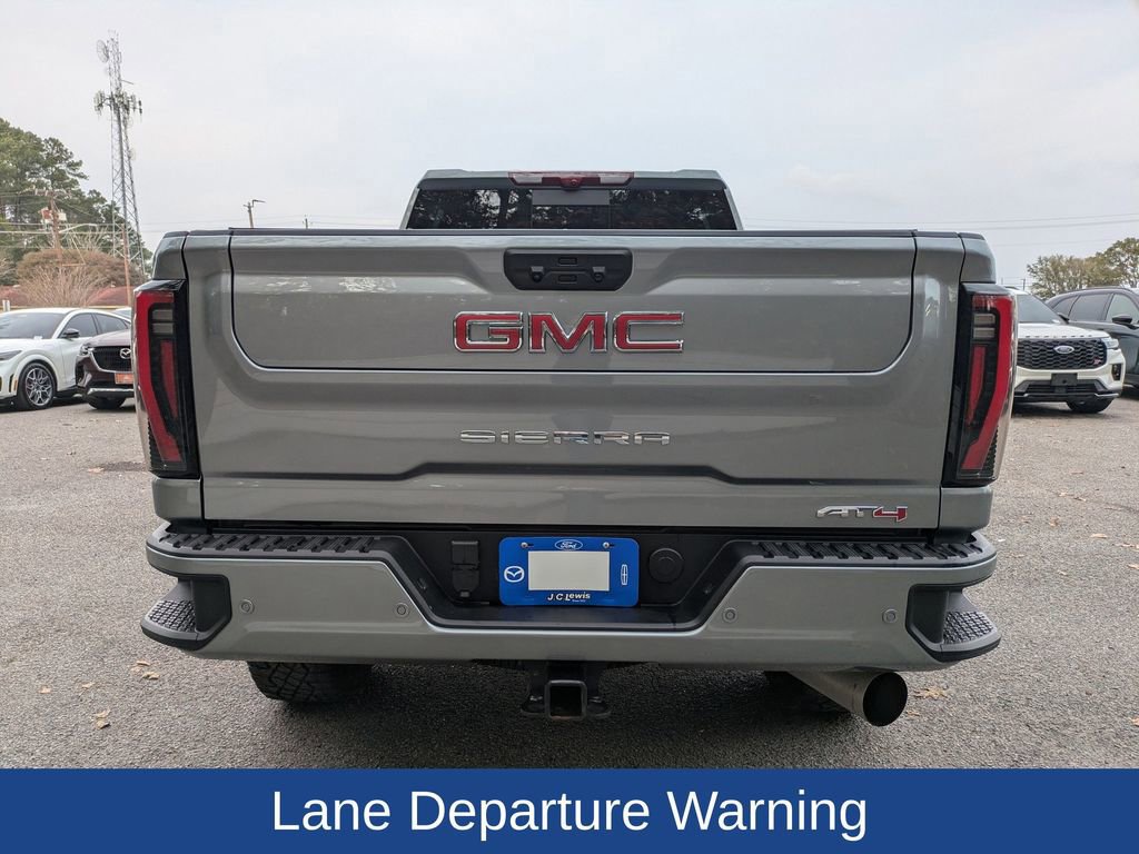 Used 2025 GMC Sierra 2500 AT4 w/ AT4 Premium Plus Package image 4