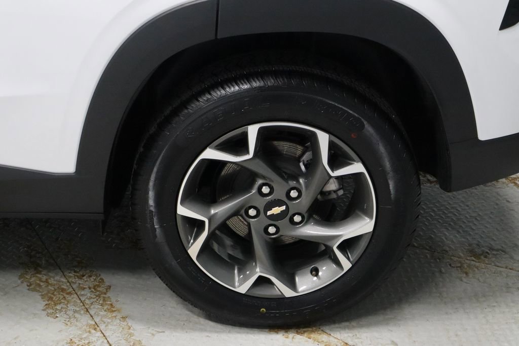 Used 2024 Chevrolet Trax LT image 18