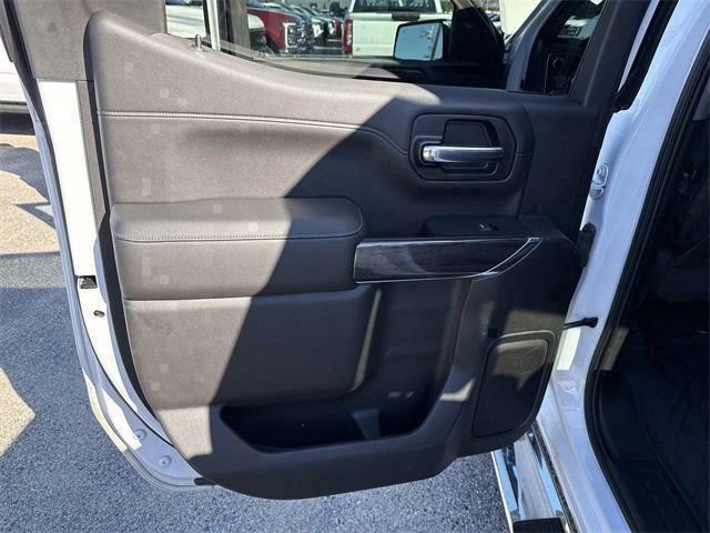 Used 2019 Chevrolet Silverado 1500 LTZ w/ LTZ Plus Package image 29