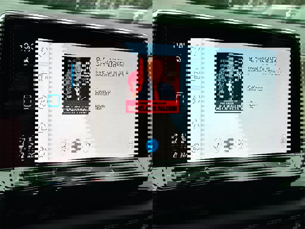 Used 2024 Volkswagen Atlas SE image 29