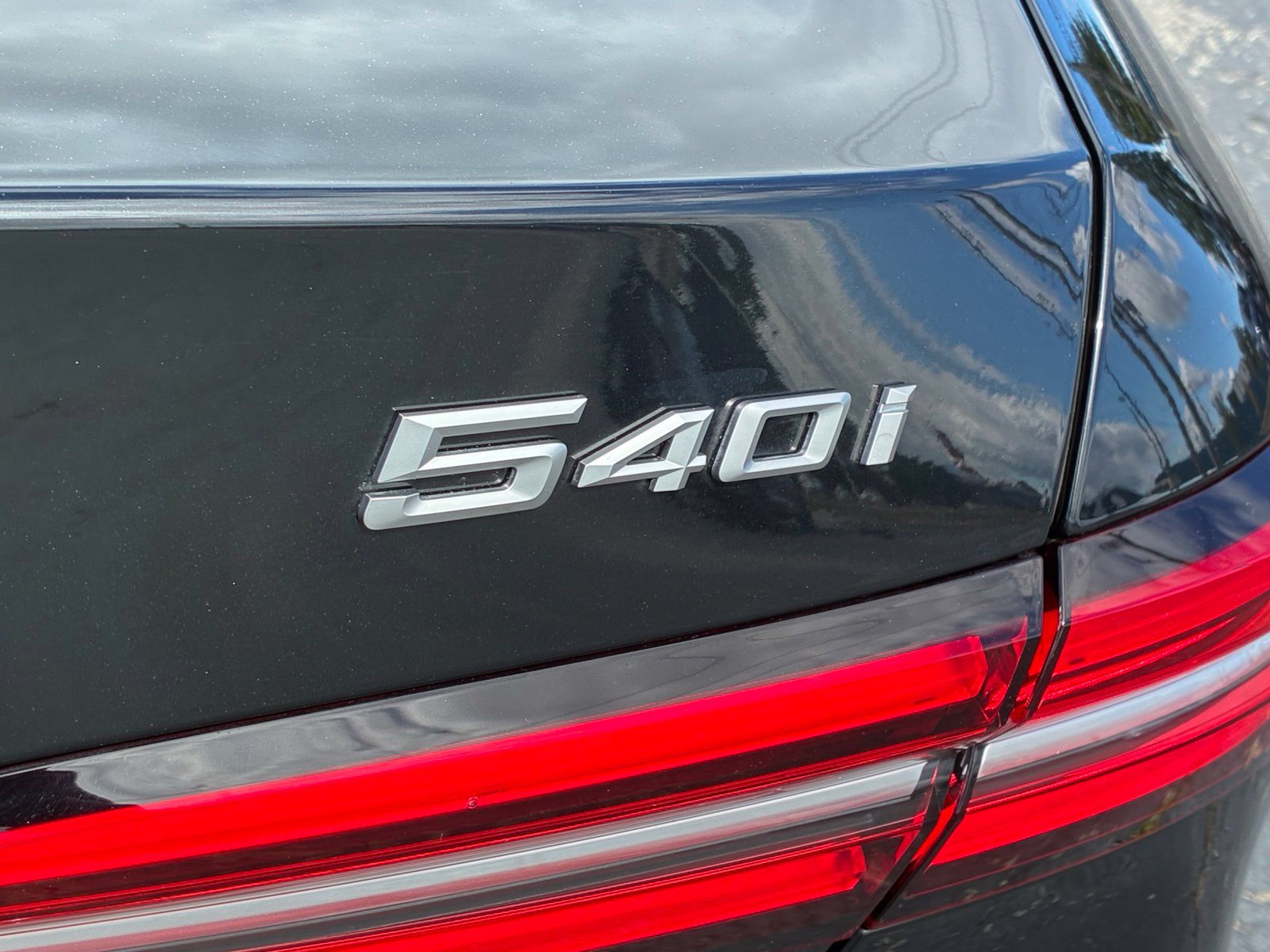 Used 2026 BMW 540i xDrive AWD/4WD image 13
