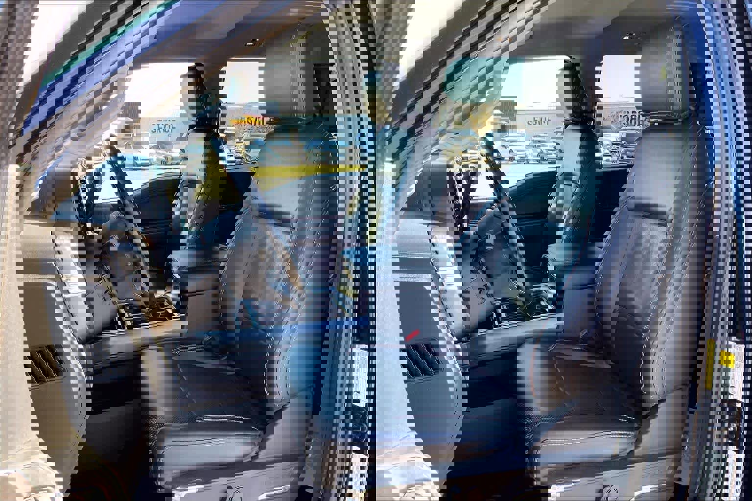 Certified 2023 Ford F250 Lariat w/ Chrome Package image 10