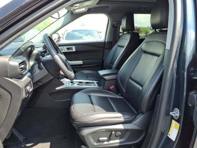 Certified 2024 Ford Explorer XLT w/ Equipment Group 202A AWD/4WD image 18