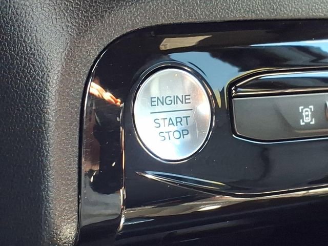 Certified 2024 Ford Escape ST-Line w/ Tech Pack #1 AWD/4WD image 18