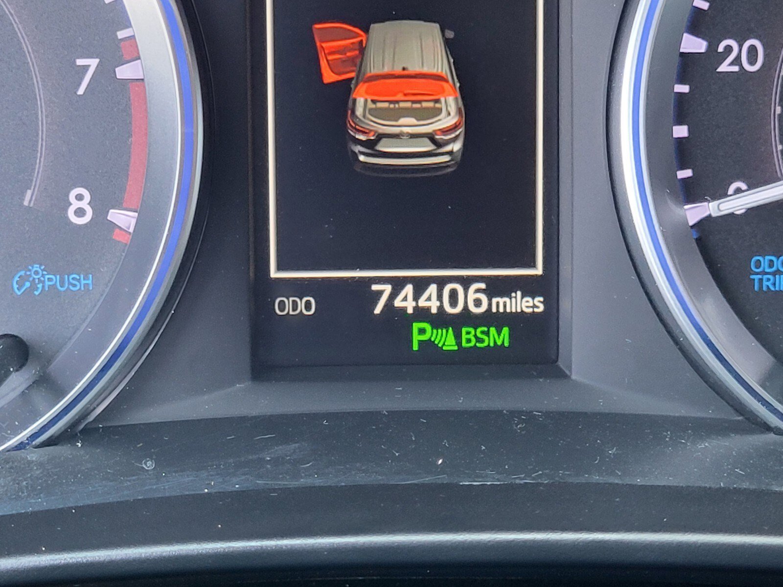 Used 2019 Toyota Highlander Limited Platinum FWD image 29