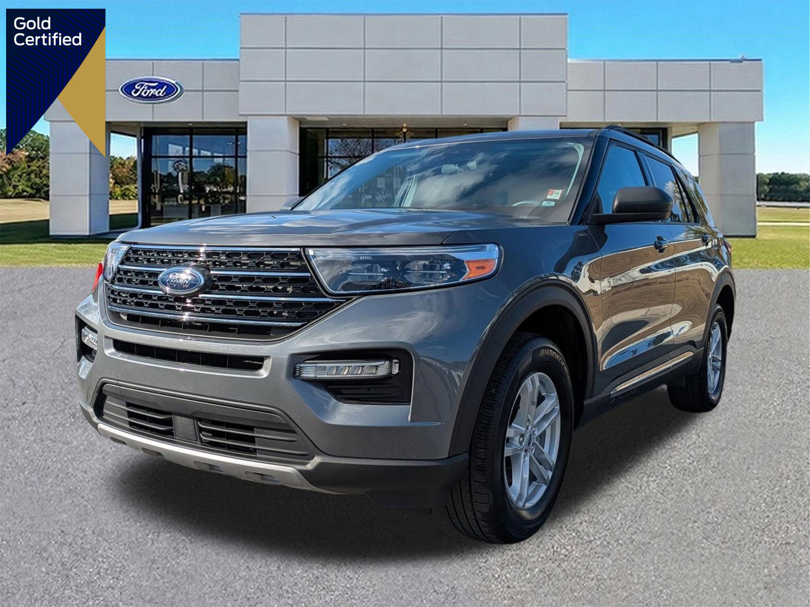 Certified 2023 Ford Explorer XLT w/ Equipment Group 202A