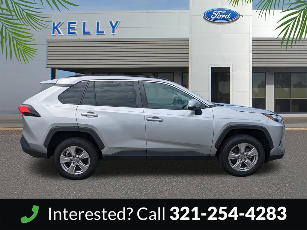 Used 2023 Toyota RAV4 XLE FWD image 5