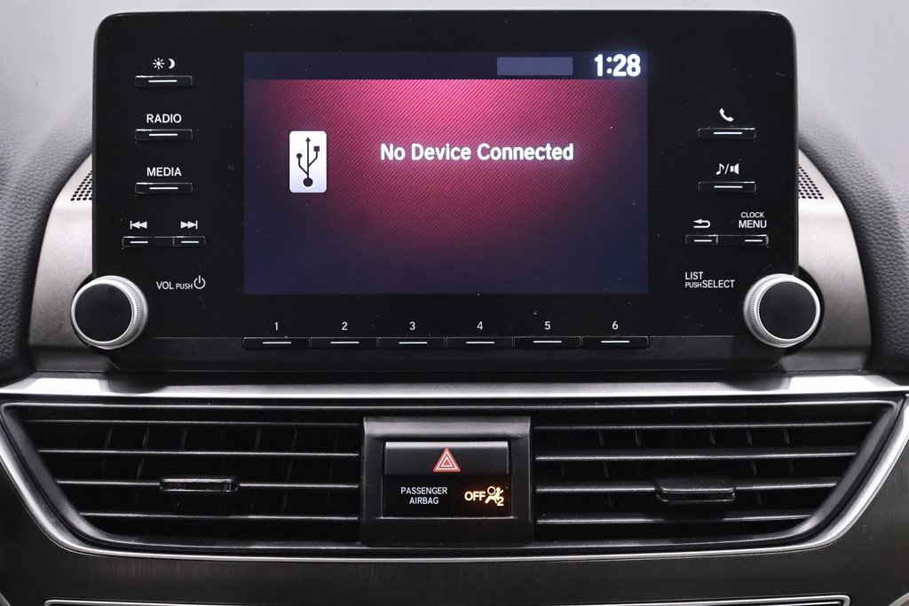 Used 2019 Honda Accord LX image 29