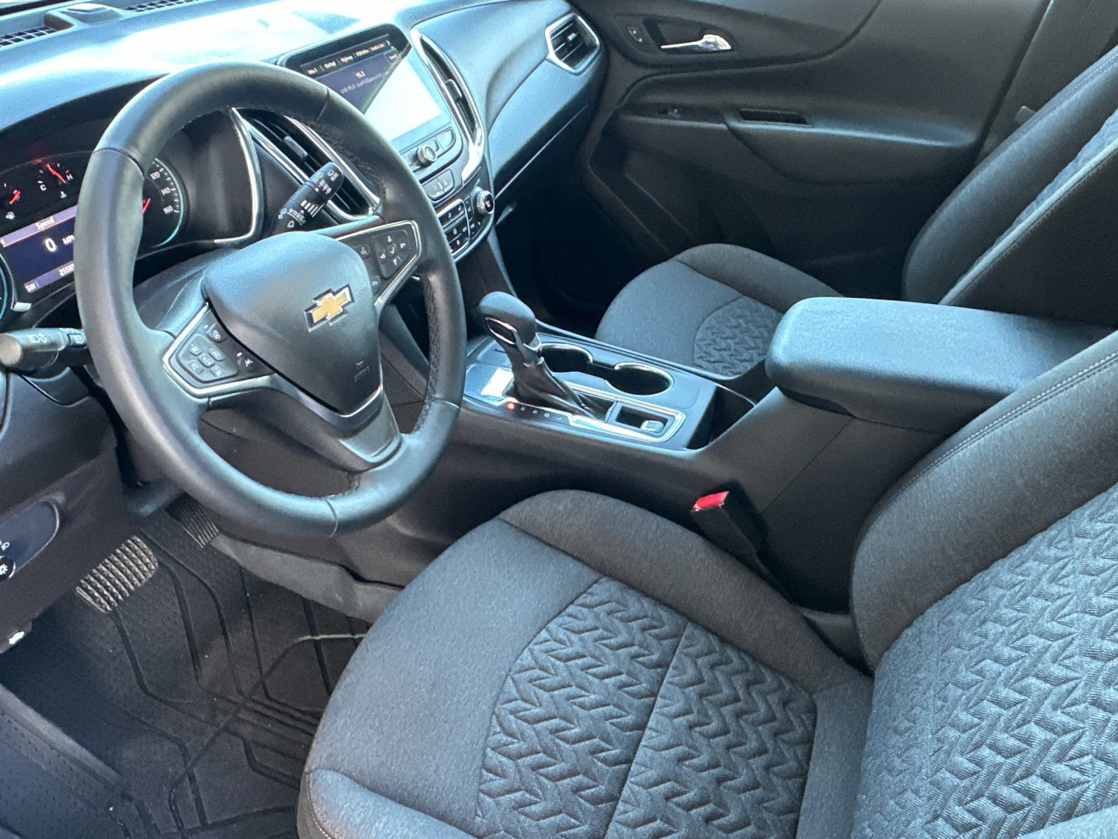 Used 2024 Chevrolet Equinox LT image 10