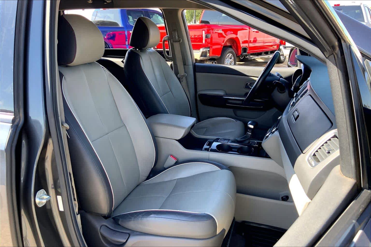 Used 2017 Kia Sedona EX FWD image 8