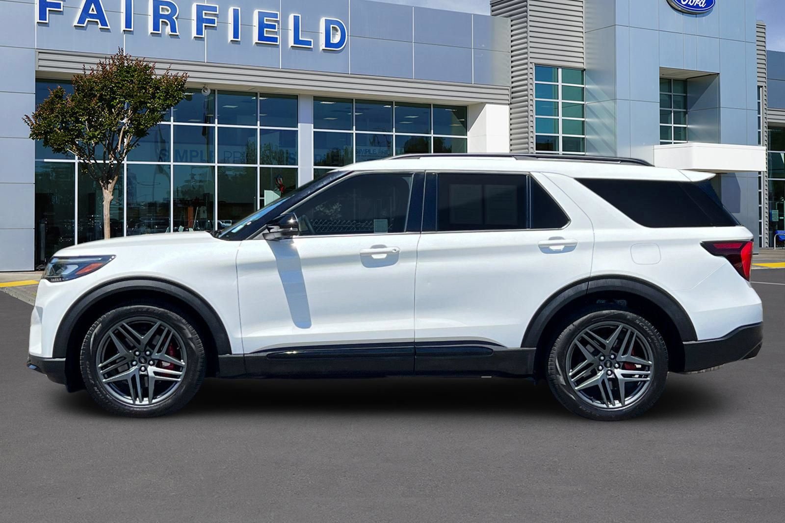 Certified 2025 Ford Explorer ST AWD/4WD image 12