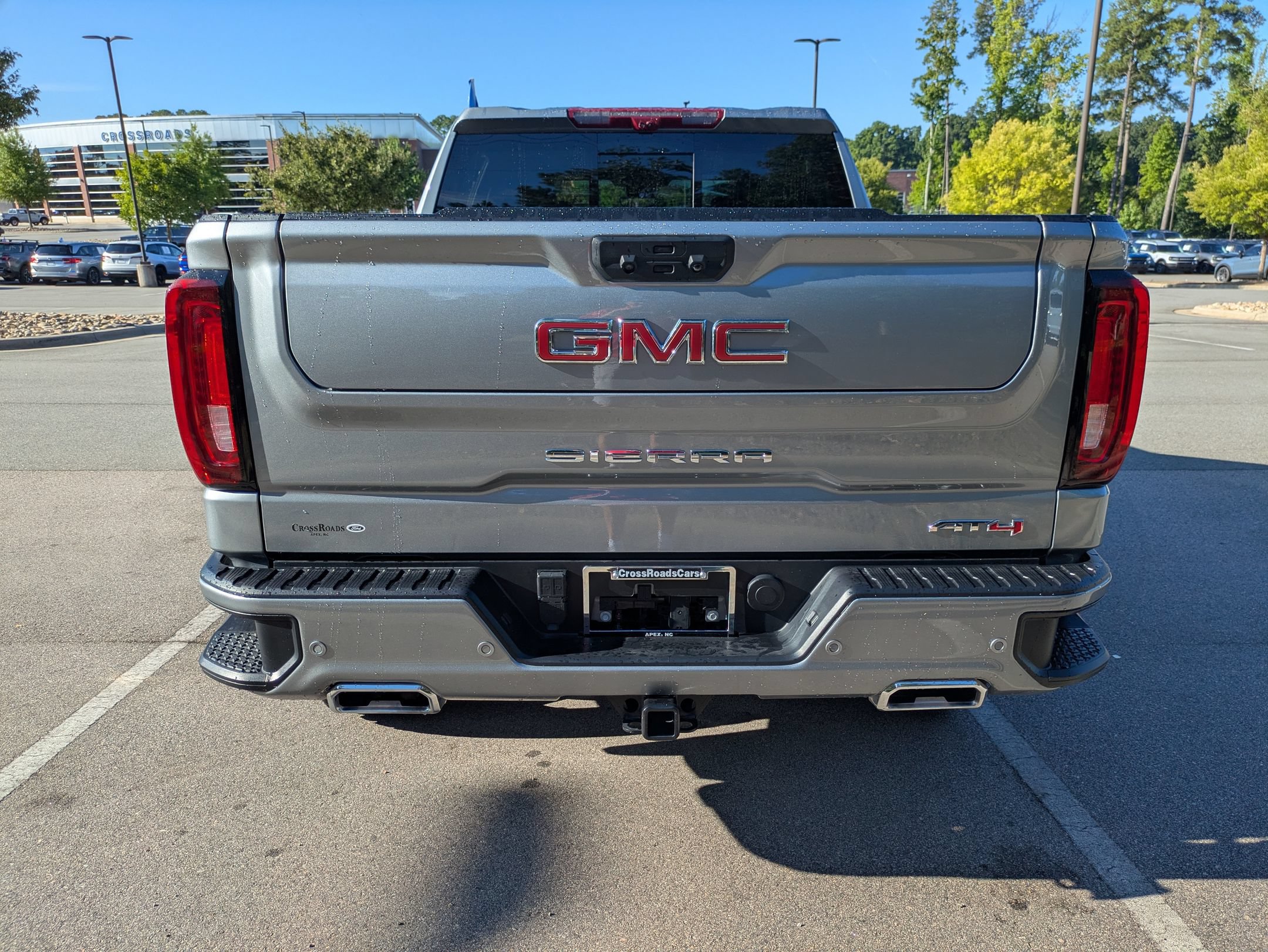 Used 2025 GMC Sierra 1500 AT4 w/ AT4 Premium Package AWD/4WD image 5