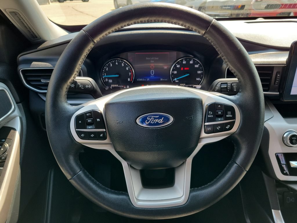 Certified 2023 Ford Explorer XLT w/ Equipment Group 202A AWD/4WD image 26