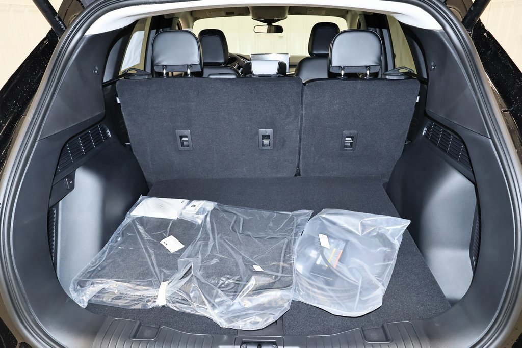 Certified 2024 Ford Escape SE image 42