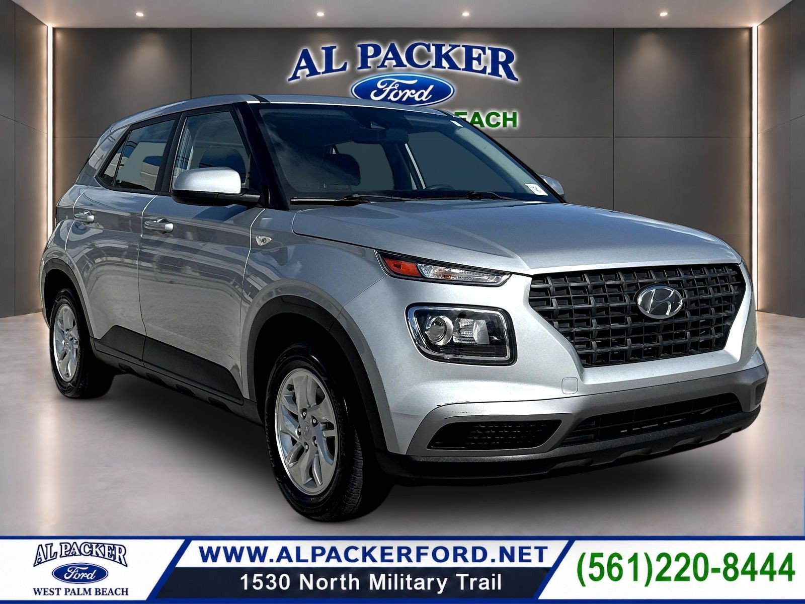 Used 2021 Hyundai Venue SE FWD image 3