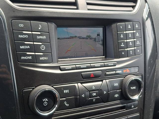 Certified 2017 Ford Explorer XLT AWD/4WD image 18