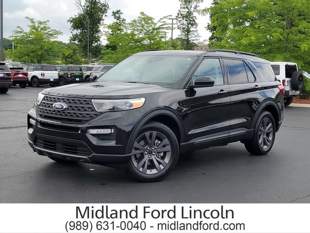 Certified 2023 Ford Explorer XLT w/ Equipment Group 202A