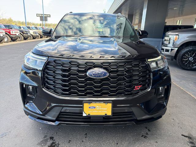 Certified 2025 Ford Explorer ST AWD/4WD image 2