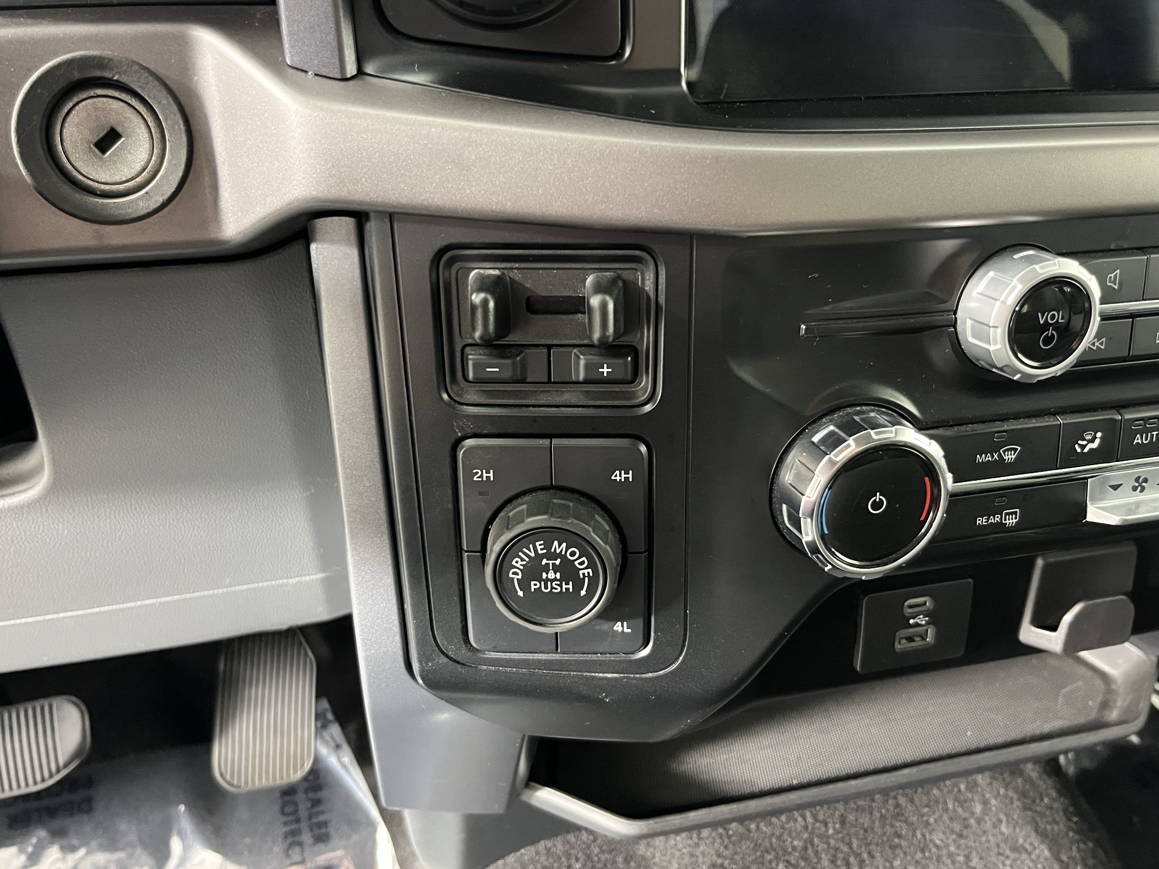 Certified 2024 Ford F150 XLT w/ Tow/Haul Package AWD/4WD image 20
