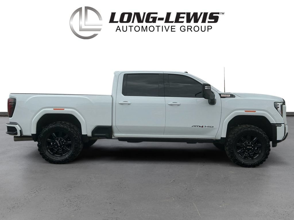 Used 2024 GMC Sierra 2500 AT4 w/ AT4 Premium Plus Package AWD/4WD image 8