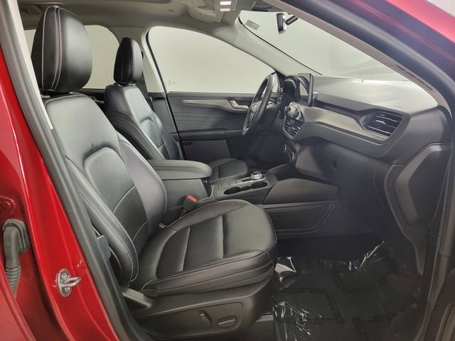 Certified 2022 Ford Escape Titanium w/ Class II Trailer Tow Package AWD/4WD image 19