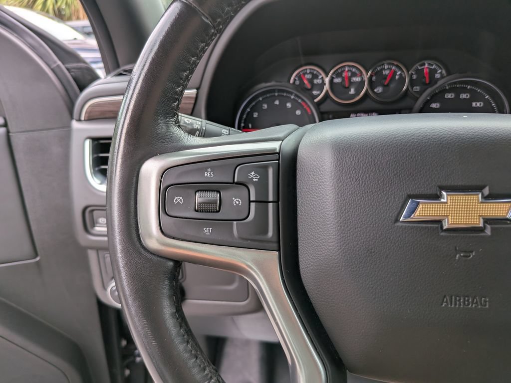 Used 2021 Chevrolet Suburban LT w/ Rear Media and Nav Package RWD image 36