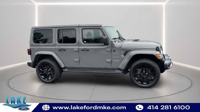 Used 2023 Jeep Wrangler Unlimited Sahara w/ Dual Top Group AWD/4WD image 11