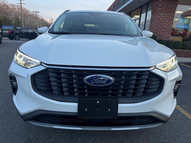 Certified 2025 Ford Escape SE image 4