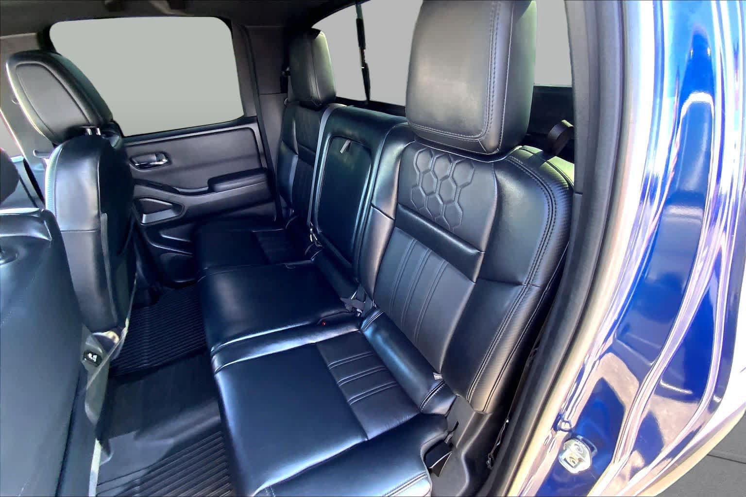 Used 2022 Nissan Frontier Pro-X w/ Pro-X Premium Package RWD image 18