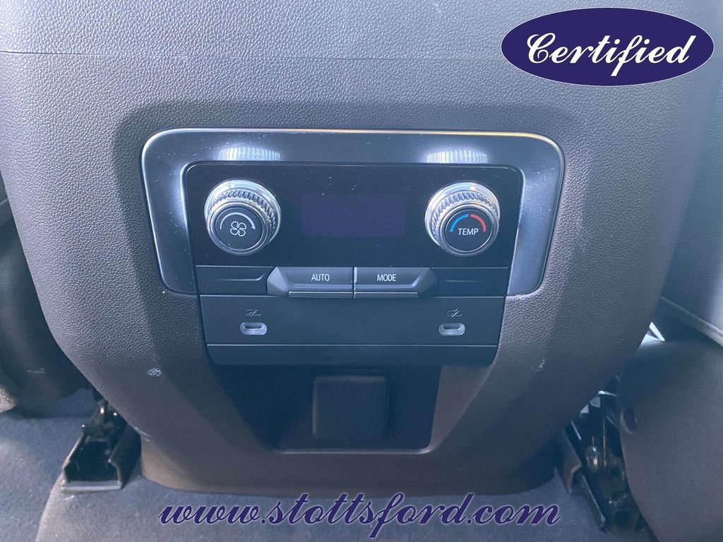 Used 2021 GMC Yukon SLT image 11